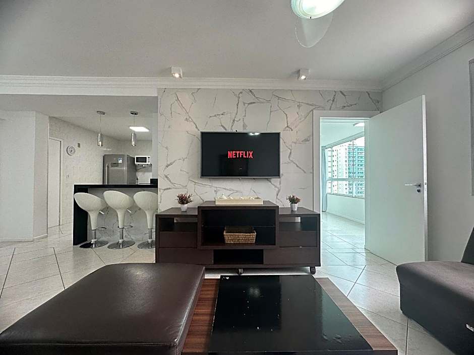 AM01- 3 Suítes | Pé na Areia | Centro | Garagem