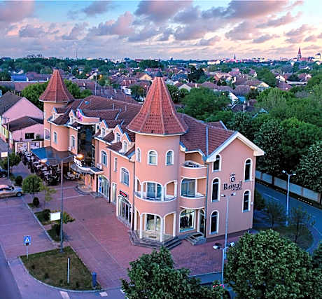 Garni Hotel Royal Crown