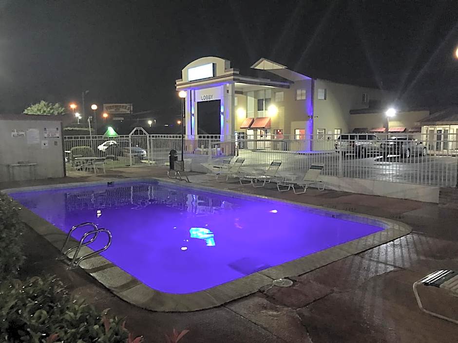 Americas Best Value Inn Tulsa at I-44