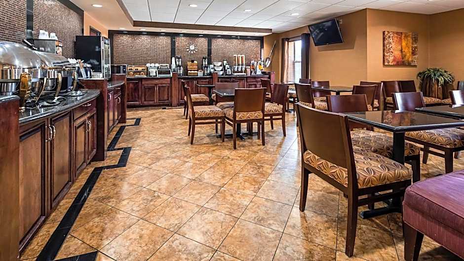 Best Western Plus Midwest Inn & Suites
