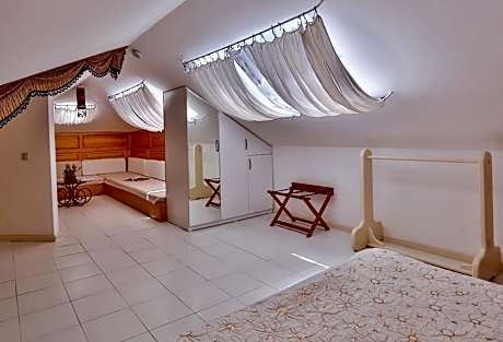 Suite with Private Terrace