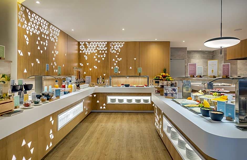 Barcelo Caceres V Centenario