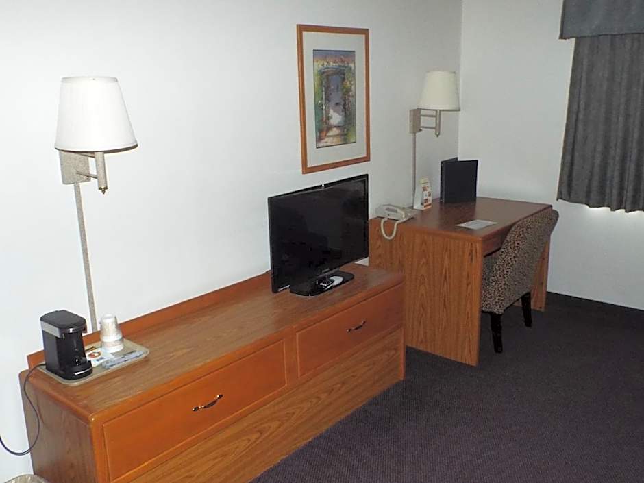 FairBridge Inn & Suites Thorp