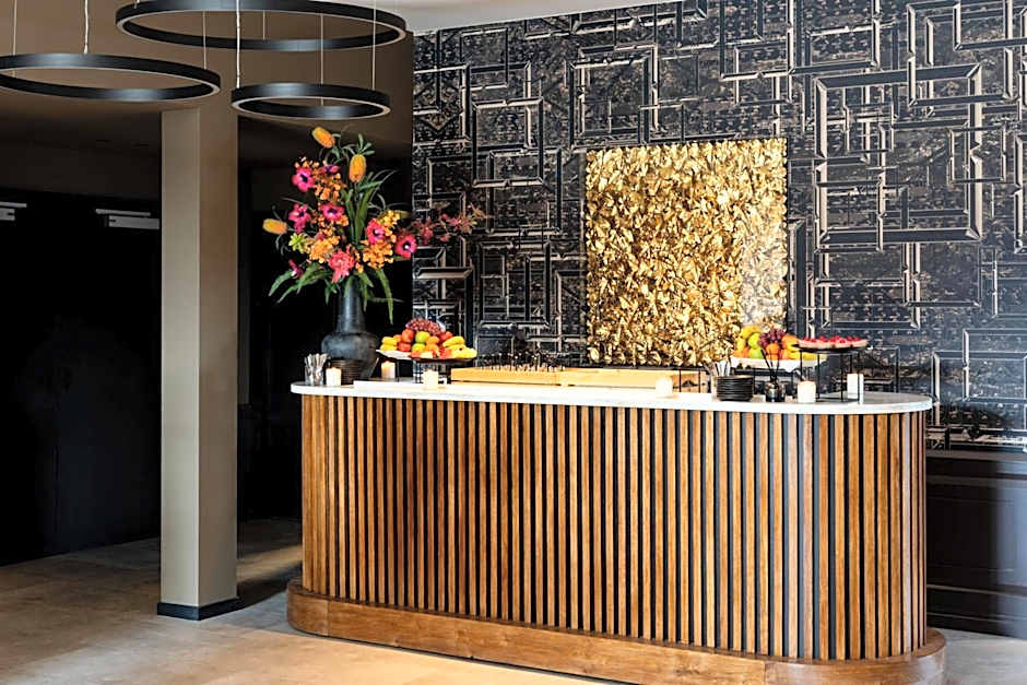Apollo Hotel Amsterdam, a Tribute Portfolio Hotel