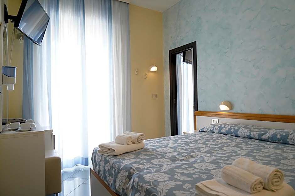 Hotel Embassy