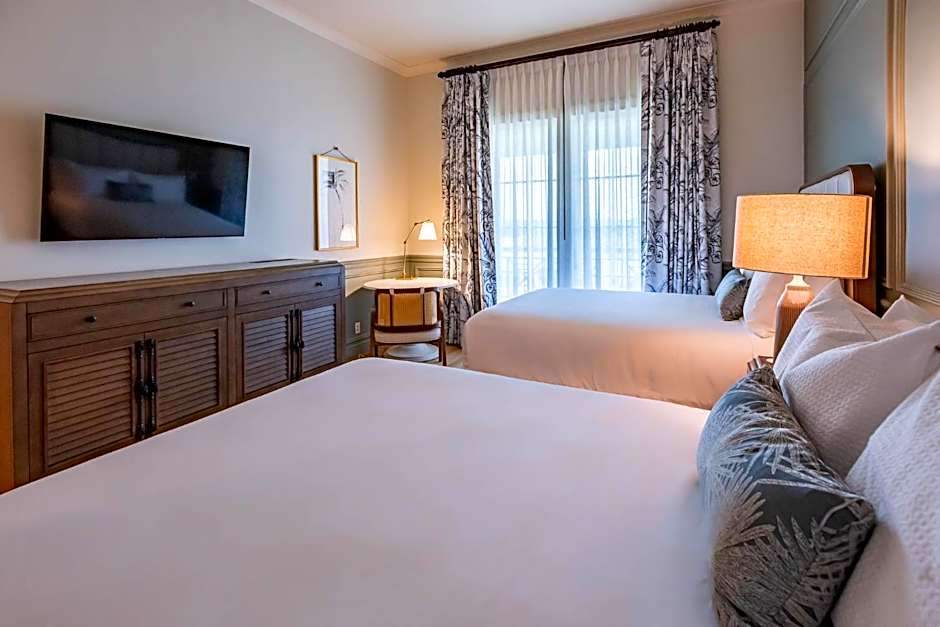 Camp Creek Inn