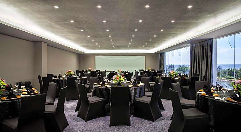 Pullman Miri Waterfront