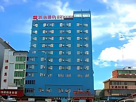 Shell Xinyu City Railway Station Plaza Hotel