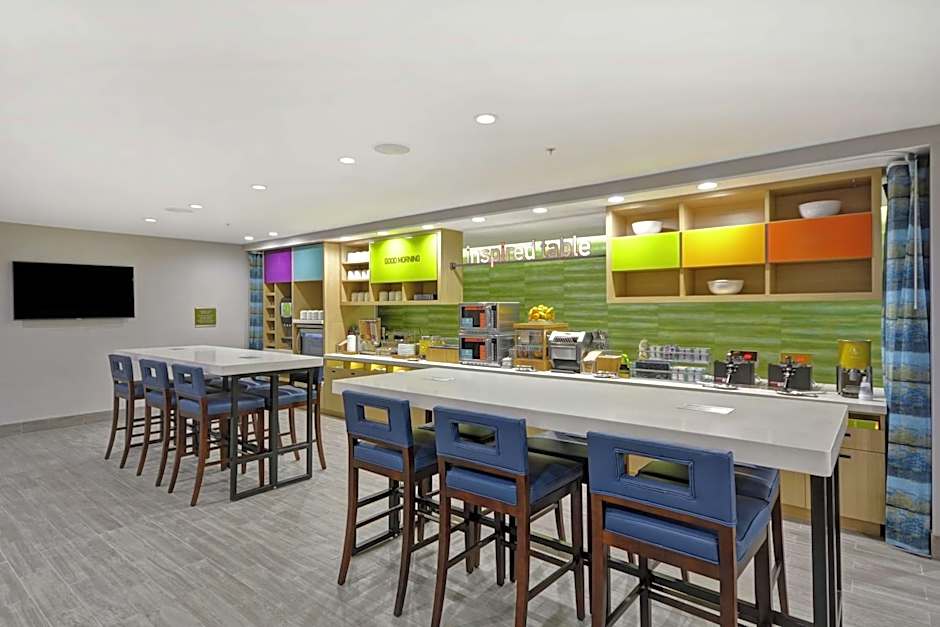 Home2 Suites By Hilton Grand Rapids North