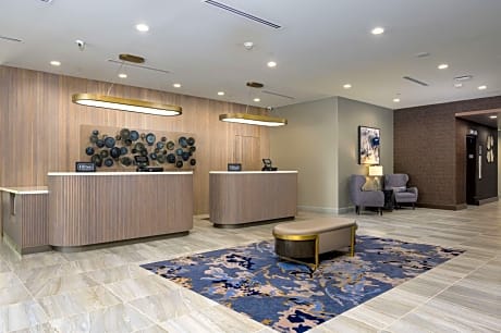 DoubleTree by Hilton Raleigh Midtown