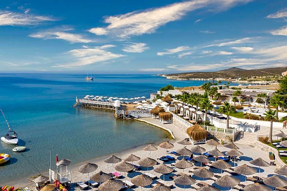 Design Plus Seya Beach Hotel