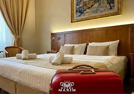 Deluxe Double Room with Balcony