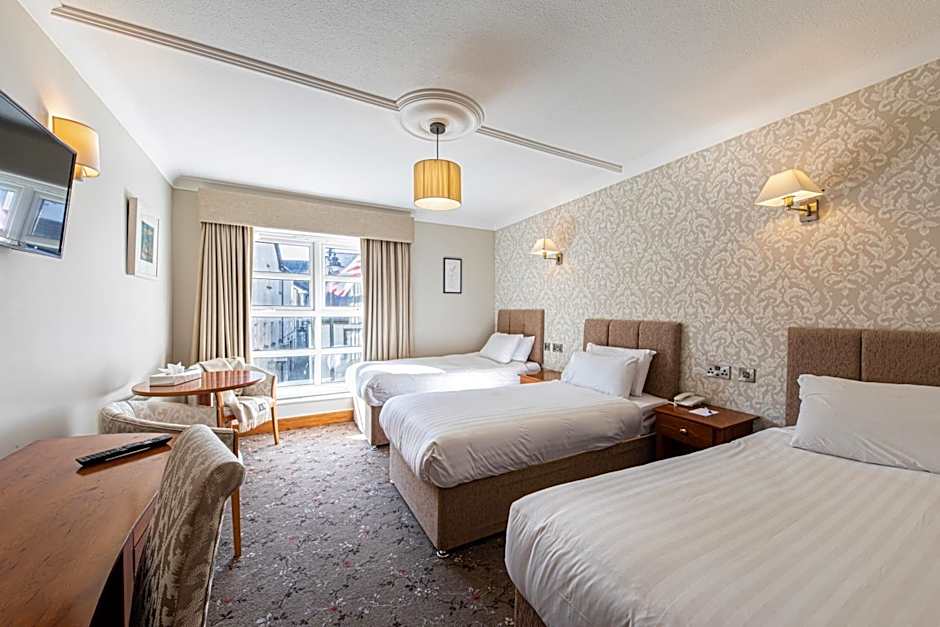 Photo 1 of 2 of Triple Room