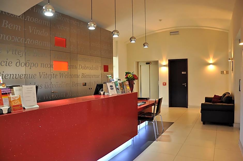 Red & Blue Design Hotel Prague
