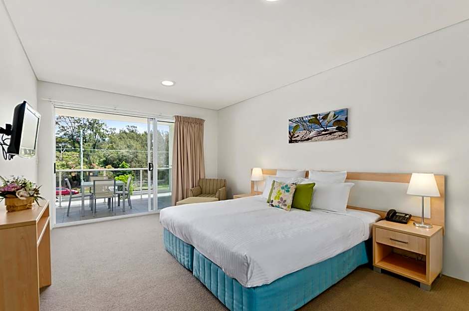 Quality Suites Pioneer Sands