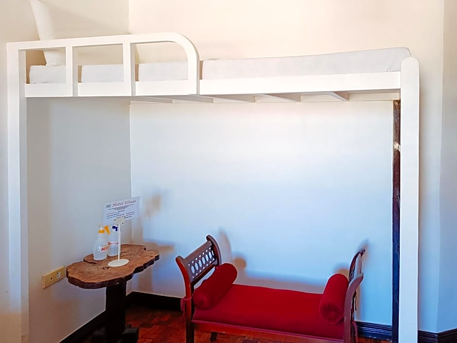 Hotel Elinas and Restaurant