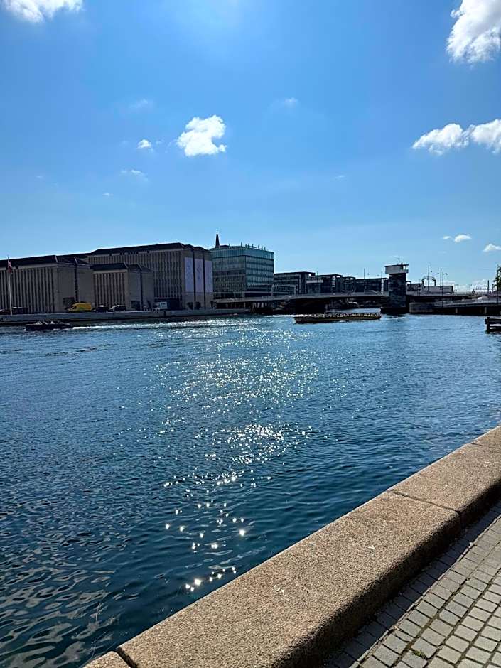 Hotel Maritime