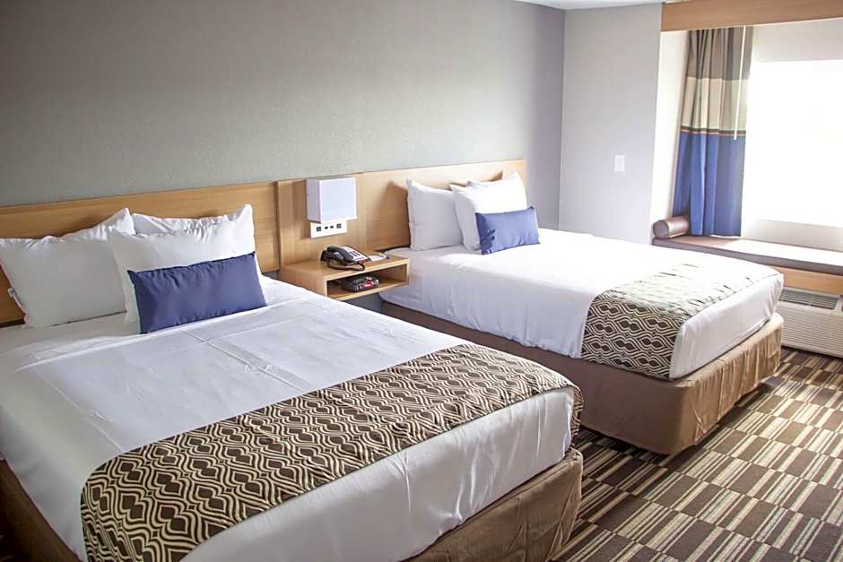 Microtel Inn & Suites by Wyndham Camp Lejeune/Jacksonville