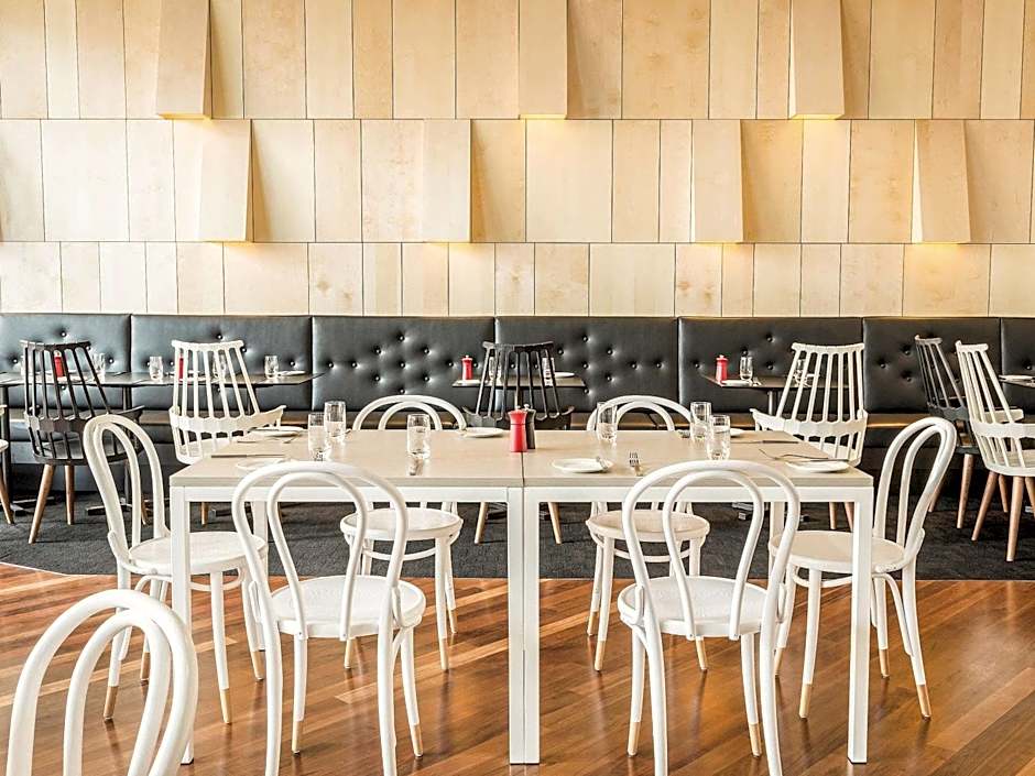 ibis Adelaide