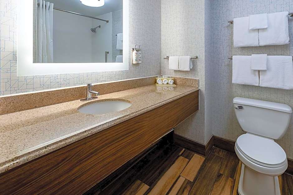 Holiday Inn Express & Suites Ft. Washington - Philadelphia By IHG