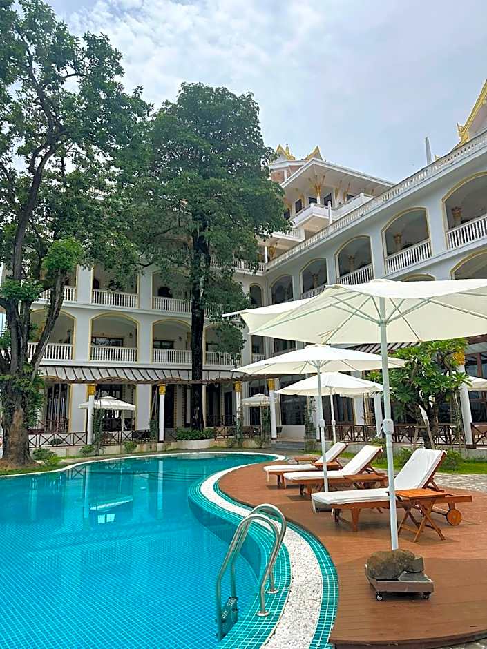 Champa Palace Hotel