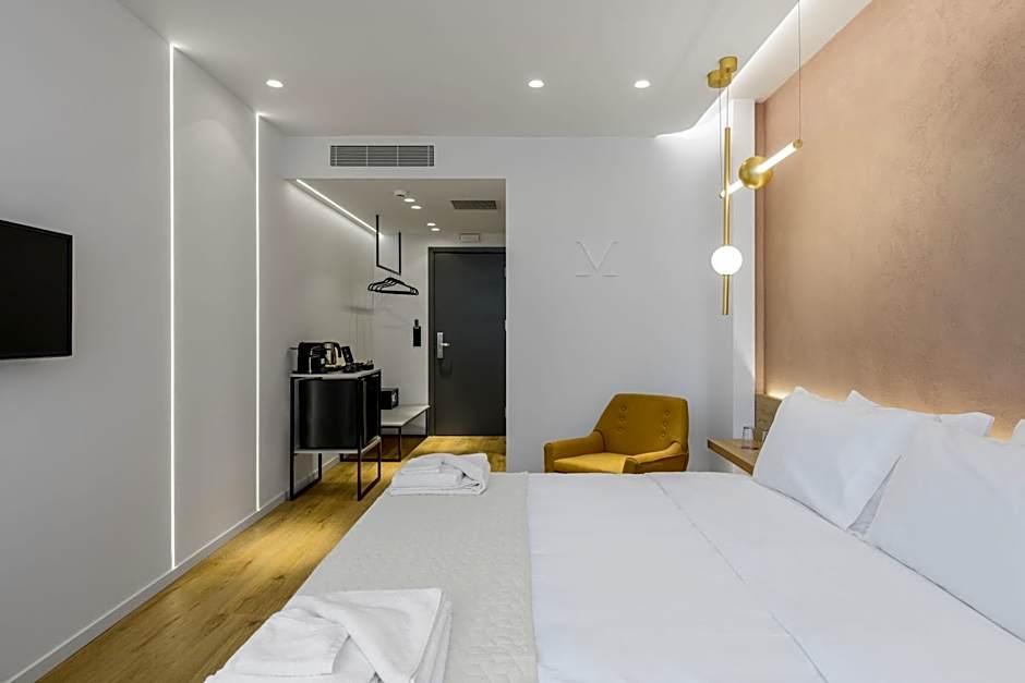 Acropolis Magenta Luxury Suites