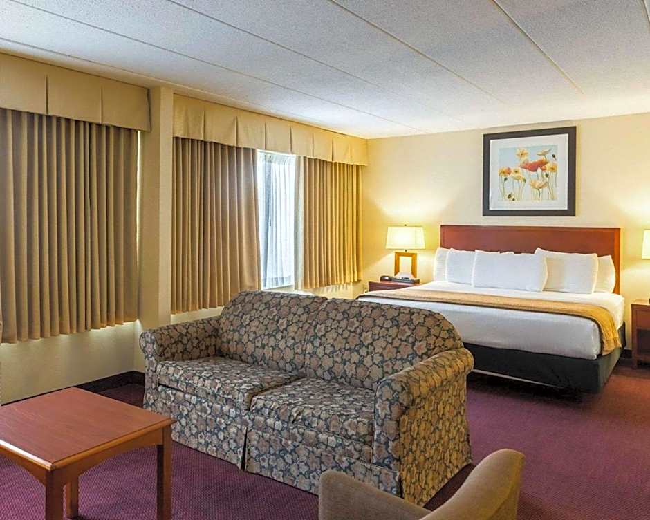 Clarion Hotel Somerset - New Brunswick