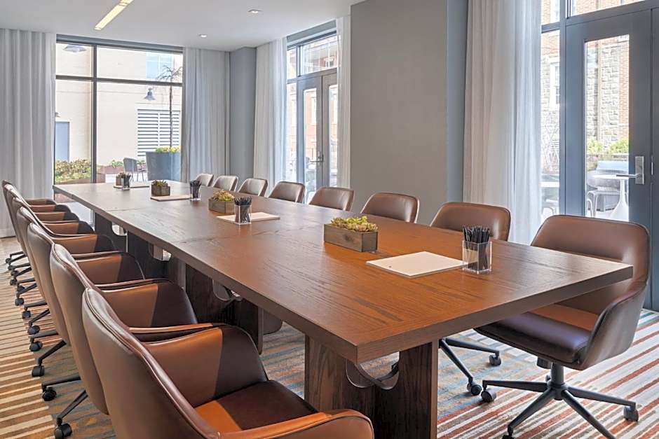 Hotel Indigo Old Town Alexandria By IHG