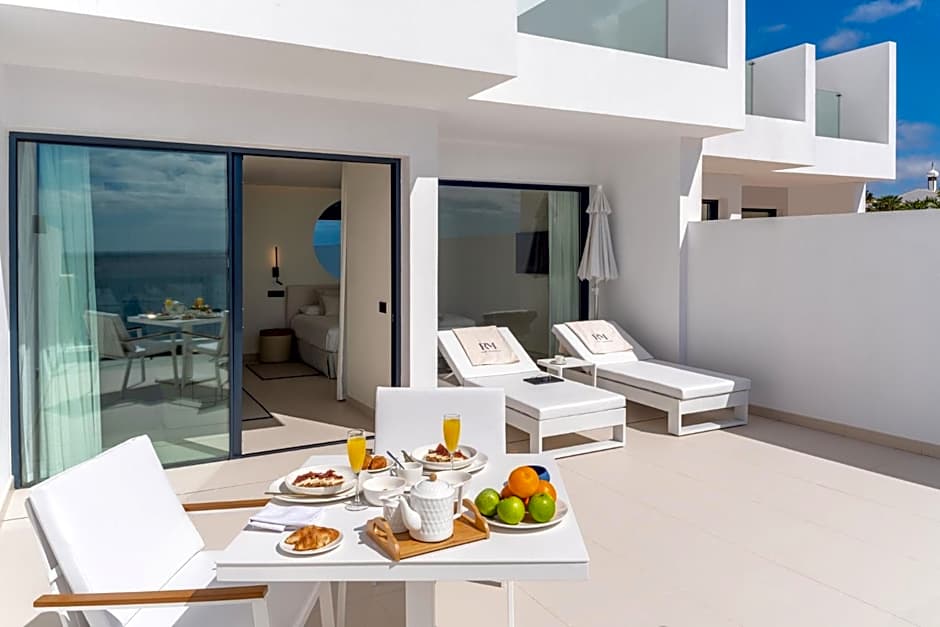 Royal Marina Suites Boutique Hotel