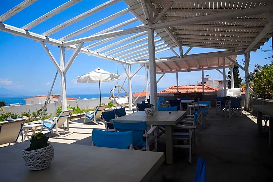 Derveni Luxury Apartments