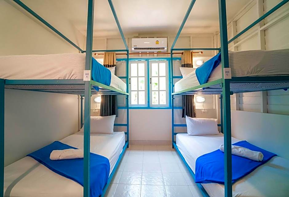 Bed in 4-Bed Mixed Dormitory Room — 3 fotoğraftan 1. fotoğraf