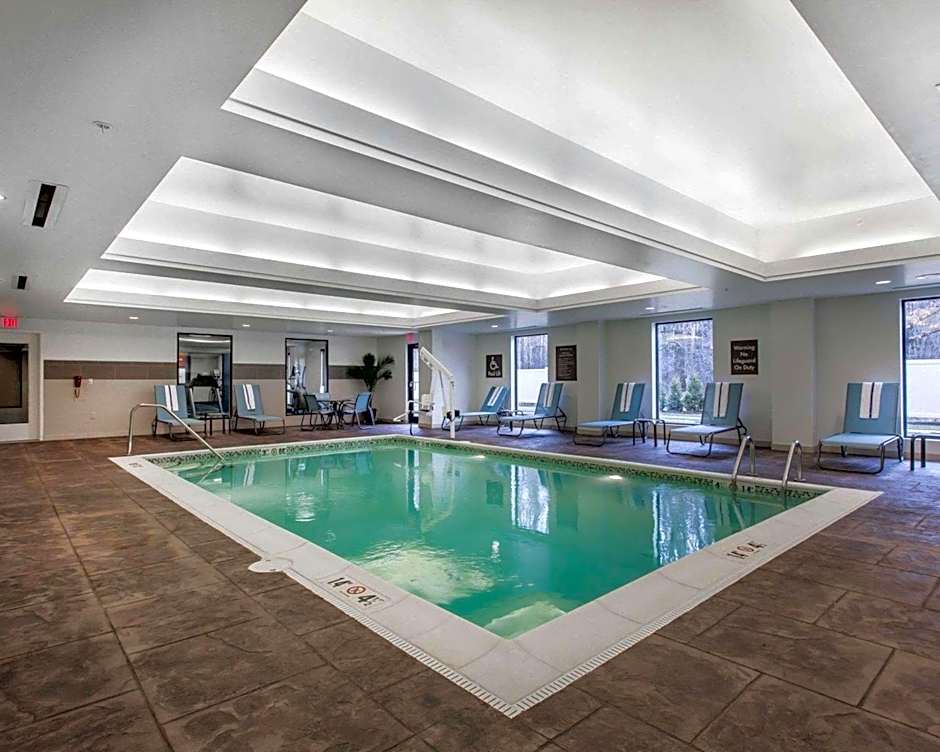 Comfort Suites Youngstown North