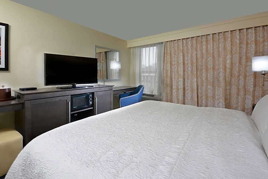 Hampton Inn By Hilton Roxboro