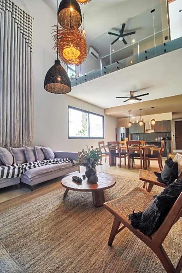 ATTHA HOLISTIKA - NIRVANA New Jungle Penthouse