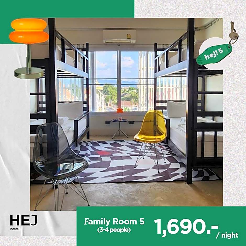 Flat White Cafe x Poshtel