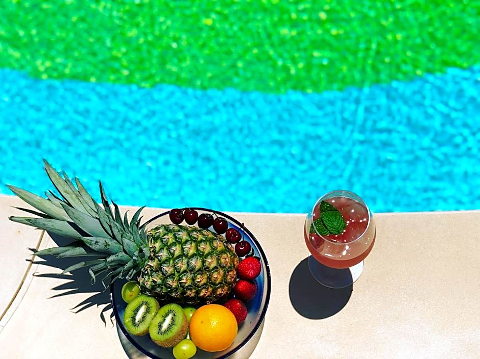 Kouros Art Hotel (Adults Only)