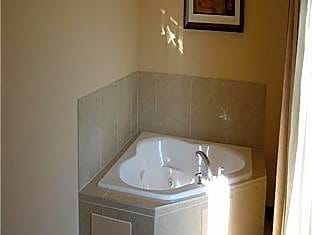 Holiday Inn Express Hotel & Suites Guthrie North Edmond, an IHG Hotel