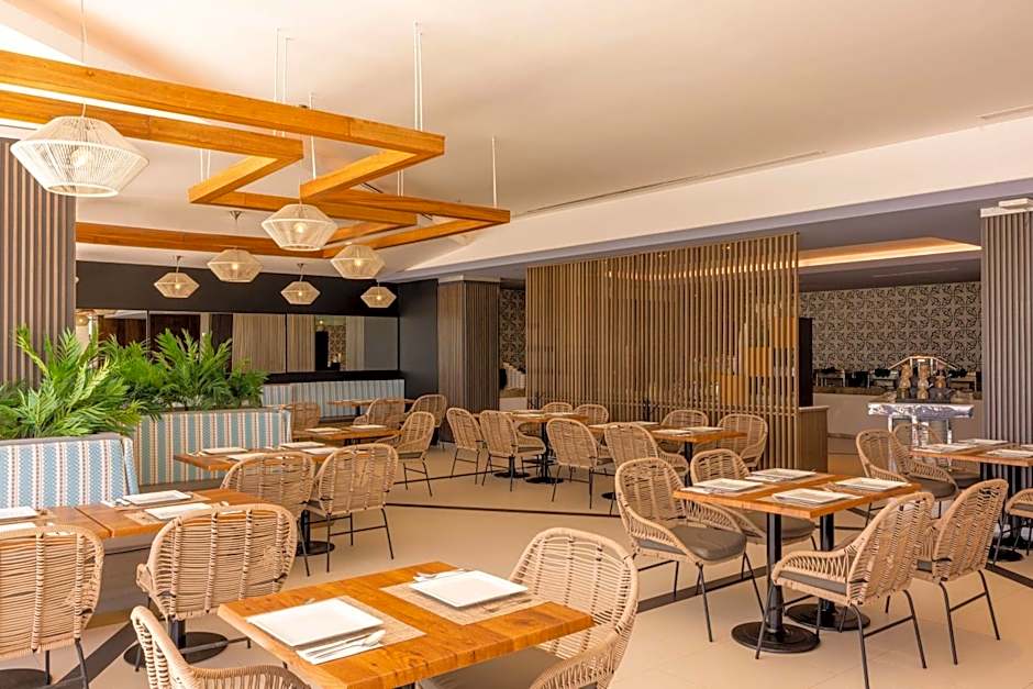 DoubleTree by Hilton Mazatlan