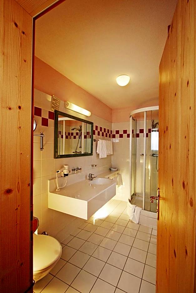 Hotel Enzian & Apartmenthotel Johannes