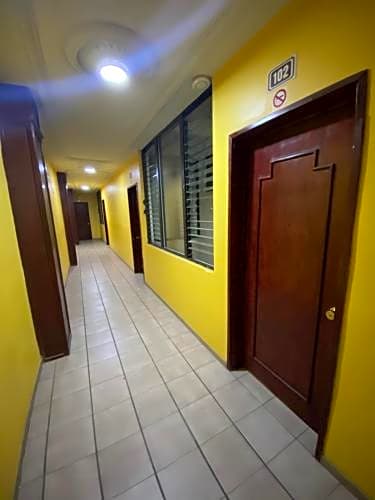 Hotel Plaza LasTorres