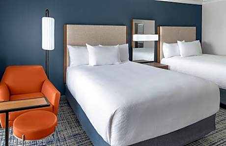 Renovated Queen Room with Two Queen Beds - Hearing Accessible