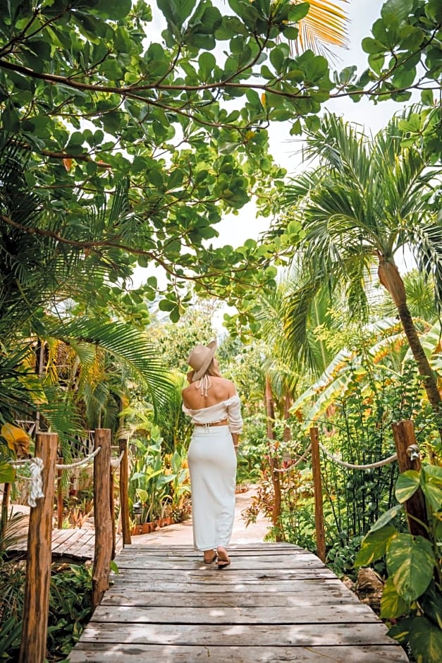 Petit Lafitte Beach Front Hotel & Bungalows