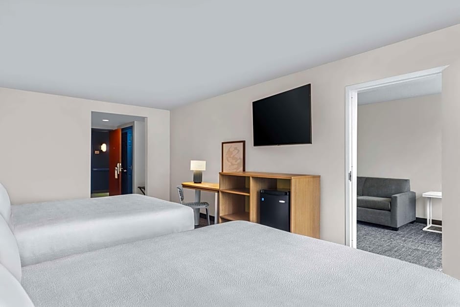 Spark By Hilton Charlotte Tyvola I-77