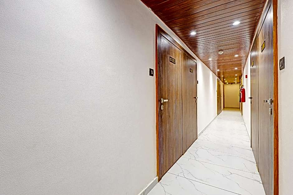 Super Hotel O Althan Formerly Hotel Niraant