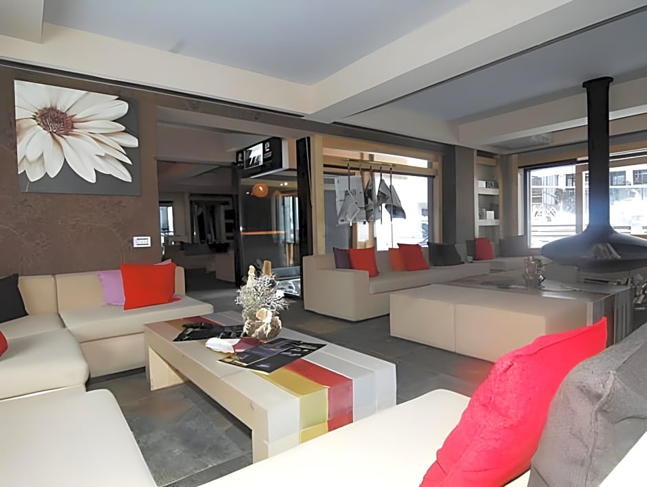 Ioana Hotels