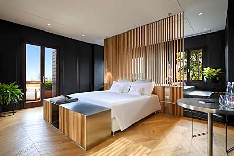 King Suite with Spa Bath