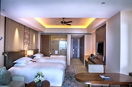 King Accessible Guest Room