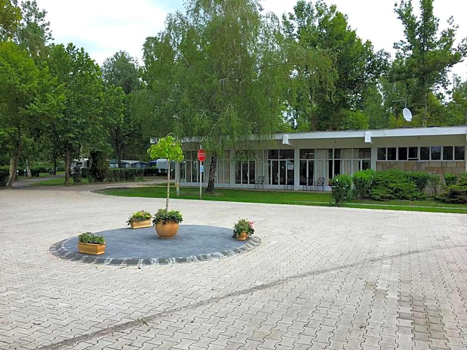 Napsugár Club és Panzió