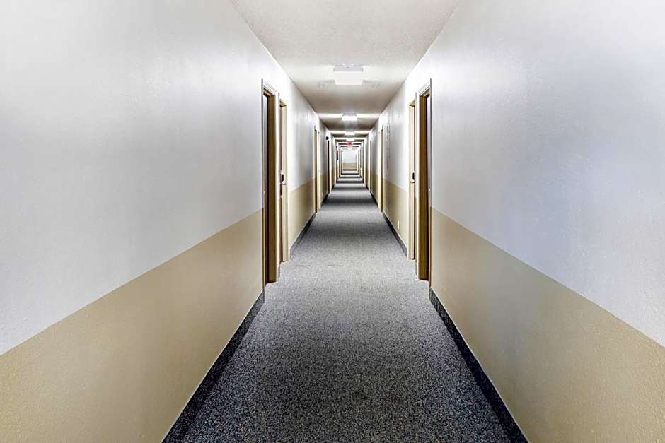 OYO Hotel Shelby MT Hwy 2 & I-15