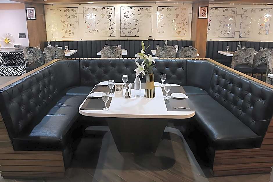 LUXUS INN DHANBAD